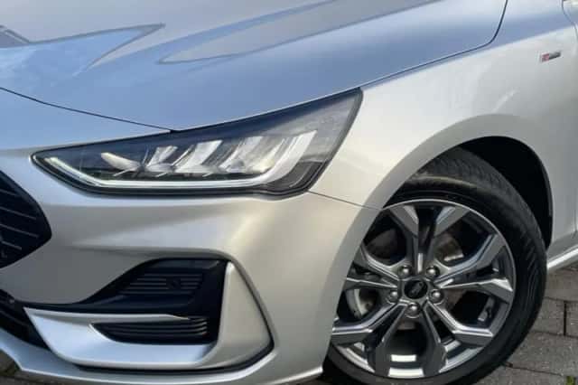 Ford Focus (2023) thumbnail 6