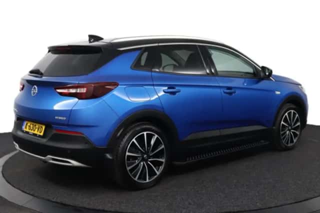 Opel Grandland X (2021) thumbnail 2