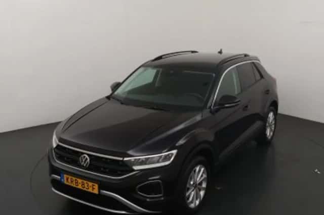 Volkswagen T-Roc (2025) thumbnail 3