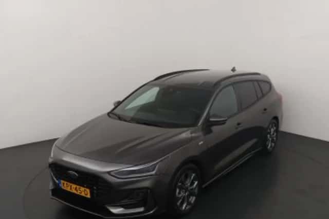 Ford Focus (2025) thumbnail 1