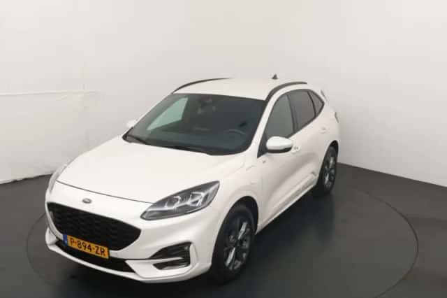 Ford Kuga (2021) thumbnail 1