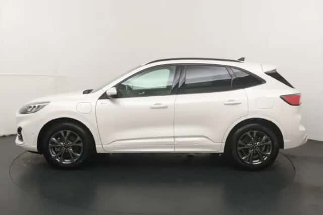 Ford Kuga (2021) thumbnail 2