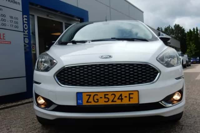 Ford Ka (2019) thumbnail 3