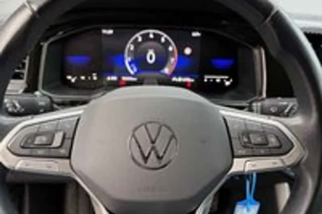 Volkswagen Polo (2022) thumbnail 4