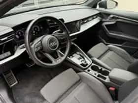 Audi A3 (2021) thumbnail 2