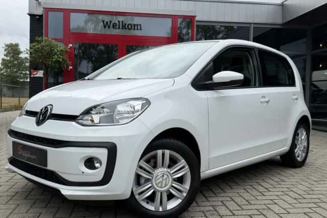 Volkswagen Up (2018) thumbnail 1