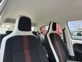 Volkswagen Up (2018) thumbnail 20