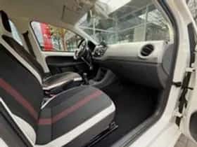 Volkswagen Up (2018) thumbnail 24