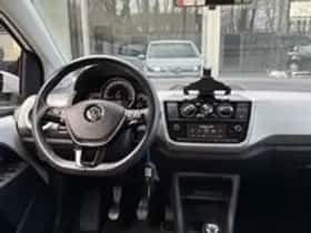 Volkswagen Up (2018) thumbnail 30