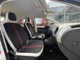 Volkswagen Up (2018) thumbnail 4