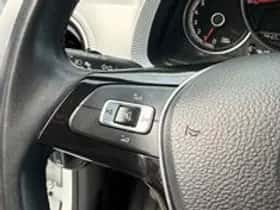 Volkswagen Up (2018) thumbnail 31