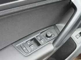Volkswagen Tiguan (2019) thumbnail 32