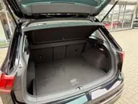 Volkswagen Tiguan (2018) thumbnail 15