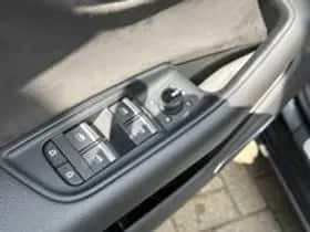 Audi Q8 (2021) thumbnail 24
