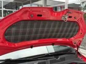 Volkswagen Up (2019) thumbnail 33