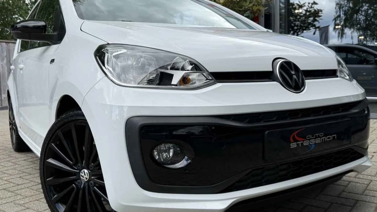 Volkswagen Up (2021) — foto 1