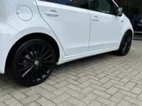 Volkswagen Up (2021) thumbnail 20