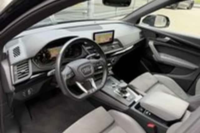 Audi Q5 (2020) thumbnail 2