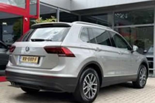 Volkswagen Tiguan (2018) thumbnail 3