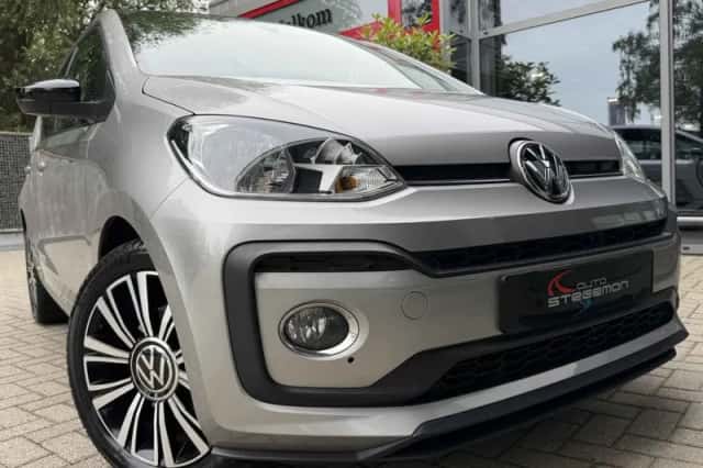 Volkswagen Up (2018) thumbnail 1