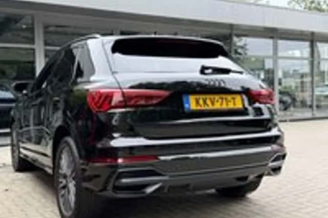 Audi Q3 (2021) thumbnail 5