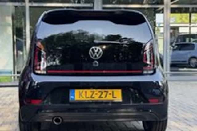 Volkswagen Up (2021) thumbnail 5