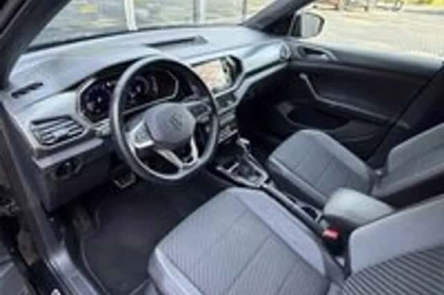 Volkswagen T Cross (2022) thumbnail 2