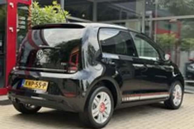 Volkswagen Up (2017) thumbnail 3