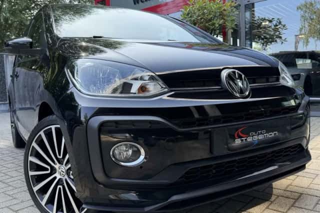 Volkswagen Up (2017) thumbnail 1