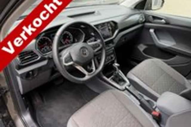 Volkswagen T Cross (2019) thumbnail 2
