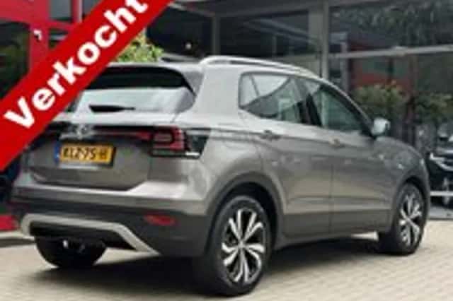 Volkswagen T Cross (2019) thumbnail 3