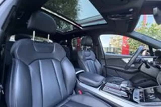 Audi Q7 (2020) thumbnail 4