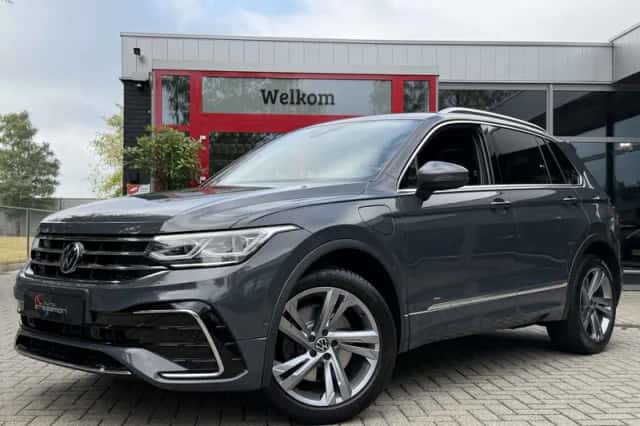 Volkswagen Tiguan (2023) thumbnail 1