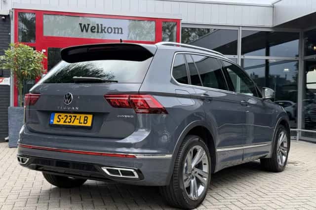 Volkswagen Tiguan (2023) thumbnail 3