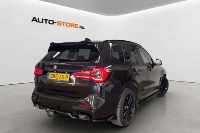 BMW X3 (2023) thumbnail 4