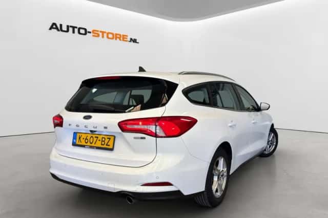Ford Focus (2020) thumbnail 4