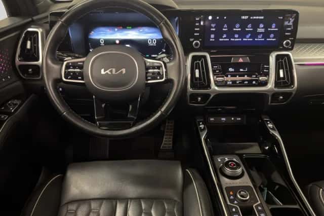 Kia Sorento (2021) thumbnail 3