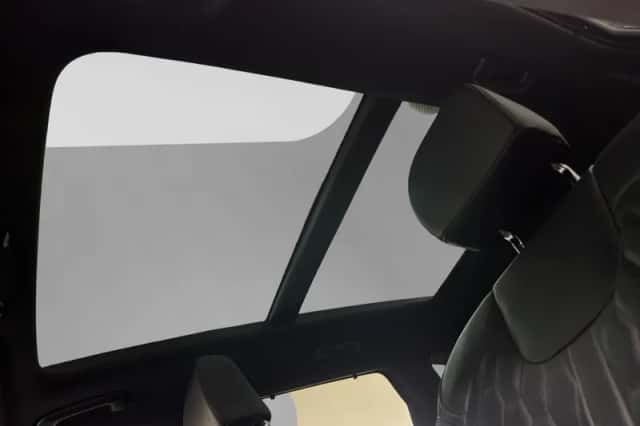 Kia Sorento (2021) thumbnail 6