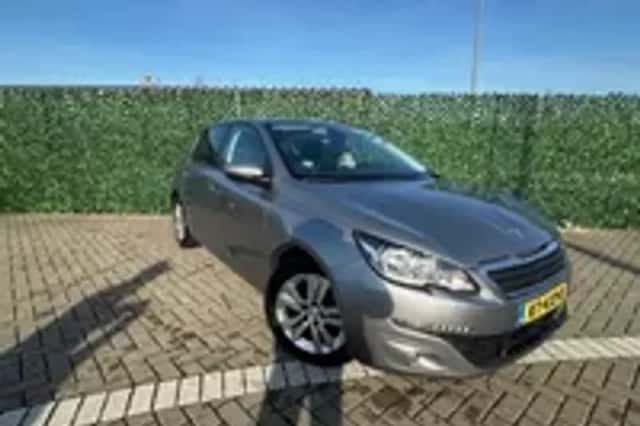 Peugeot 308 (2016) thumbnail 2