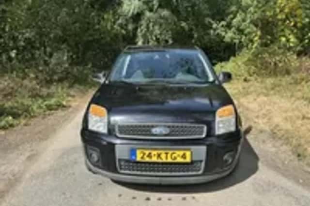 Ford Fusion (2010) thumbnail 6