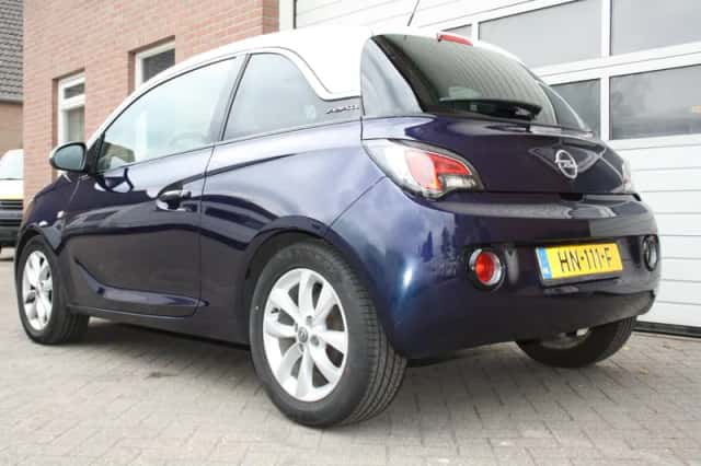 Opel Adam (2015) thumbnail 4