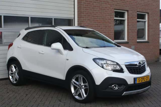 Opel Mokka (2015) thumbnail 3