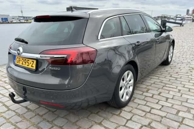 Opel Insignia (2015) thumbnail 2