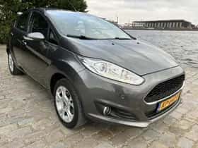 Ford Fiesta (2016) thumbnail 3
