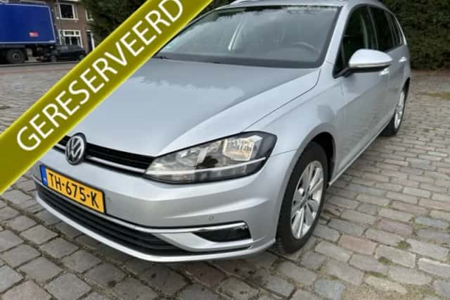 Volkswagen Golf (2018) thumbnail 1