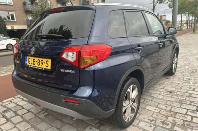 Suzuki Vitara (2017) thumbnail 2