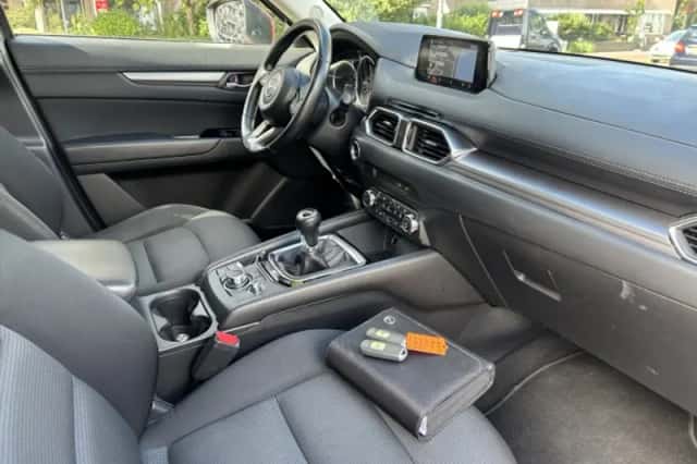Mazda CX-5 (2017) thumbnail 3