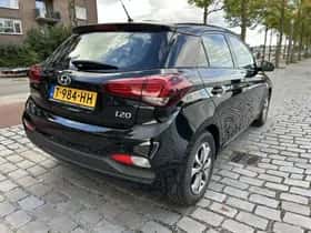 Hyundai i20 thumbnail 2