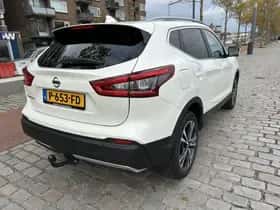 Nissan Qashqai (2019) thumbnail 2