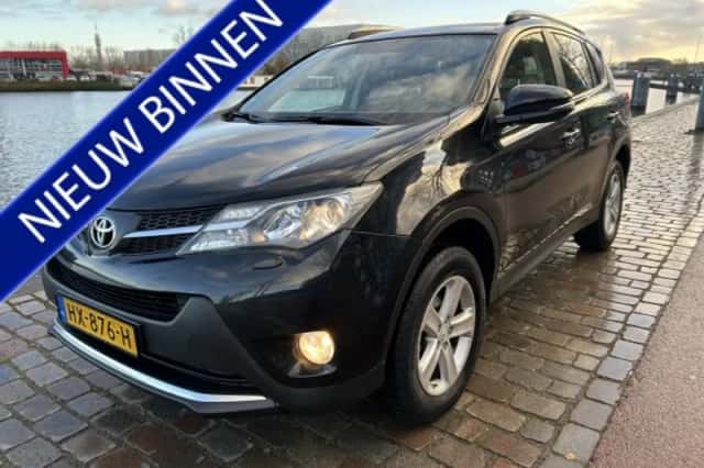 Toyota RAV4 (2013) thumbnail 1